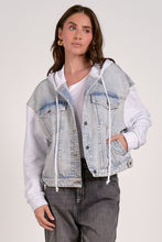 Cargar imagen en el visor de la galería, Chamarra Jeans Hoodie Grey
