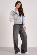 Cargar imagen en el visor de la galería, Chamarra Jeans Hoodie Grey
