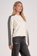 Cargar imagen en el visor de la galería, Sweater Color Block
