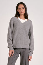 Cargar imagen en el visor de la galería, Sweater Grey/White
