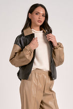 Cargar imagen en el visor de la galería, Jacket Bomber
