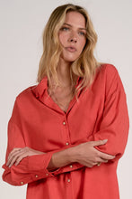 Cargar imagen en el visor de la galería, Camisa Red

