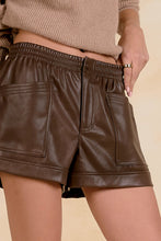 Cargar imagen en el visor de la galería, Short Plum

