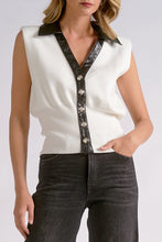 Cargar imagen en el visor de la galería, Blusa V
