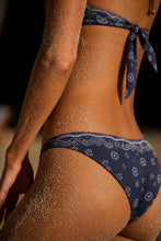 Cargar imagen en el visor de la galería, Bikini Lara
