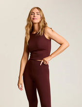 Cargar imagen en el visor de la galería, Top Shell Oxblood
