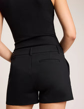 Cargar imagen en el visor de la galería, Short Tailored
