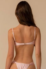 Cargar imagen en el visor de la galería, Bikini Silkie Petal
