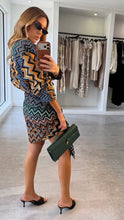 Cargar imagen en el visor de la galería, Zig Neutra Shirt Dress
