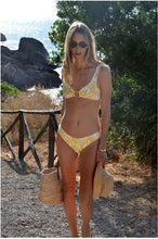 Cargar imagen en el visor de la galería, Bikini Yellow
