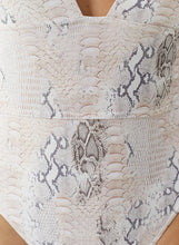 Cargar imagen en el visor de la galería, Entero Caribbean
