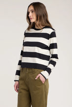 Cargar imagen en el visor de la galería, Jersey Quinnley

