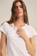 Cargar imagen en el visor de la galería, Tshirt Odelia
