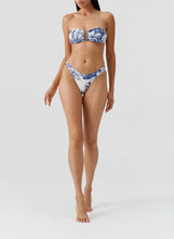 Cargar imagen en el visor de la galería, Bikini Prague

